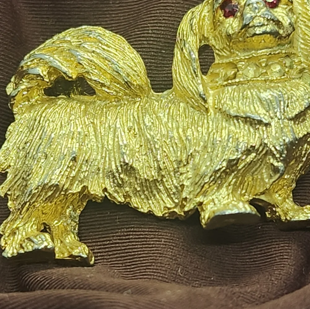 NEMO Maltese Pekinese Pin Brooch Rhinestone Eyes